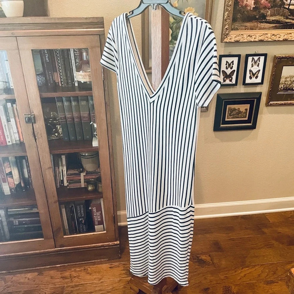Zara asymmetrical deep v-neck stretch midi dress SZ M black white stripe - Picture 3 of 8